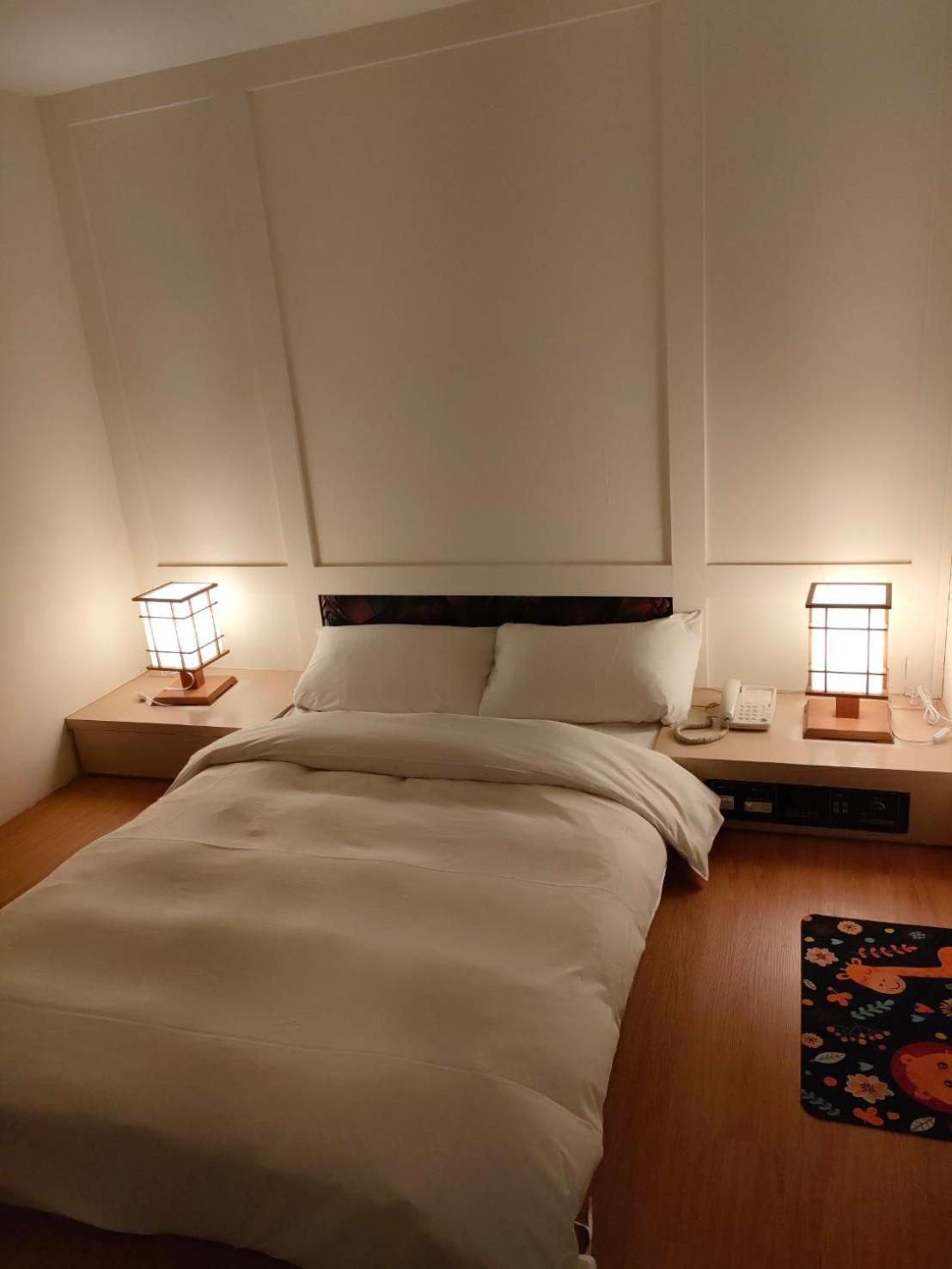 DC Hotel Taichung Buitenkant foto